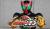 仮面ライダーオーズスレ大ヒットした番組ではあるけど・製作陣が何を視聴者に伝えたいのか・番組見た子供たちはどう思ったのかがわからない人の欲望は金儲けの材料になるを劇中でも現実でも証明したあとダブルドライバーの成功を見て、「オーズドライバー＆メダル」を早め目に多数購入することを親たちに「進言した園児パイ
