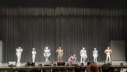 306097 B